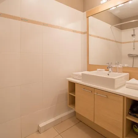 Le Gubernatis Apartman *